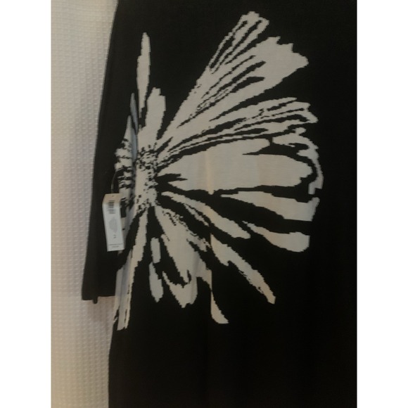 Chicos Size 2 Black White Cardigan Sweater NWT - Picture 8 of 9